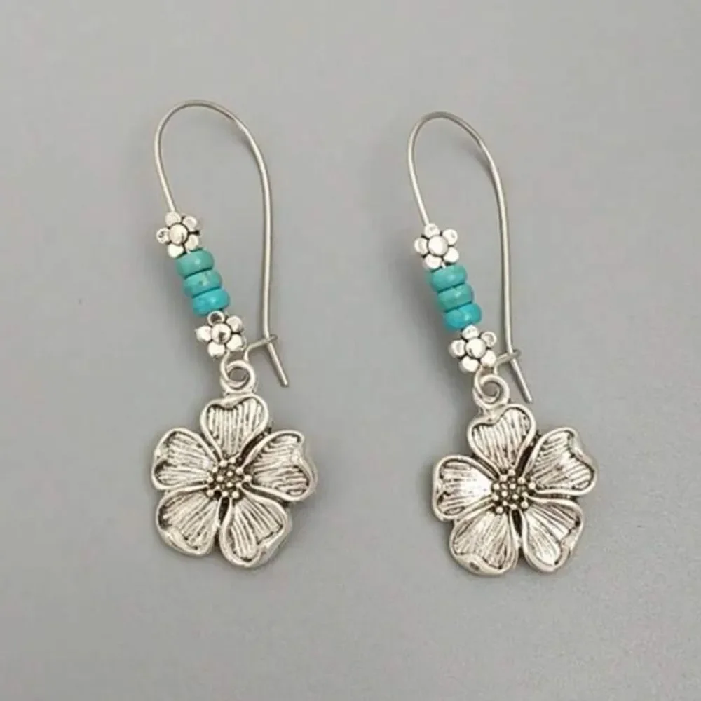 Silver and Turquoise Flower Earrings N1044